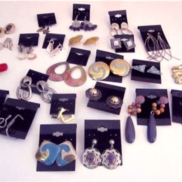 Unbranded Jewelry - Earring Bundle Lot 24 Vintage Retro Jewelry